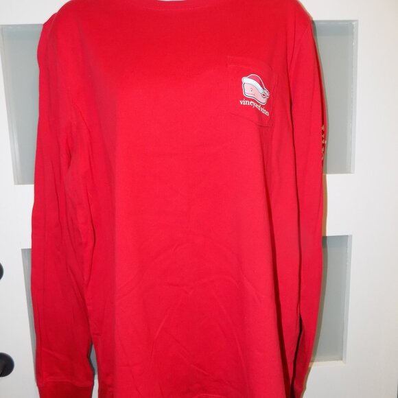 Vineyard Vines Red Merry Christmas Santa Hat Whale LS Shirt Size XL Men's - Picture 3 of 3